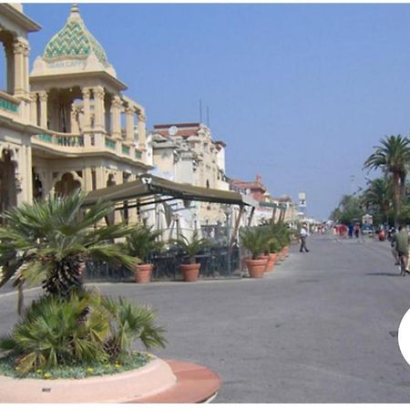 Historical Apartments By Seaside Viareggio Zewnętrze zdjęcie