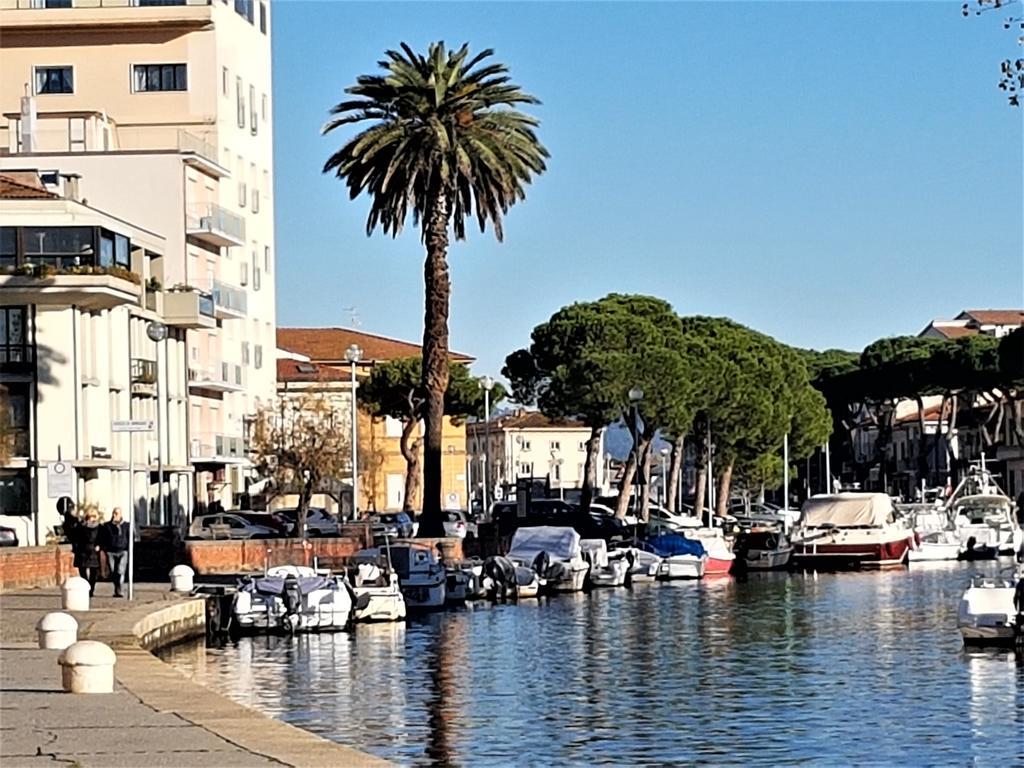 Historical Apartments By Seaside Viareggio Zewnętrze zdjęcie
